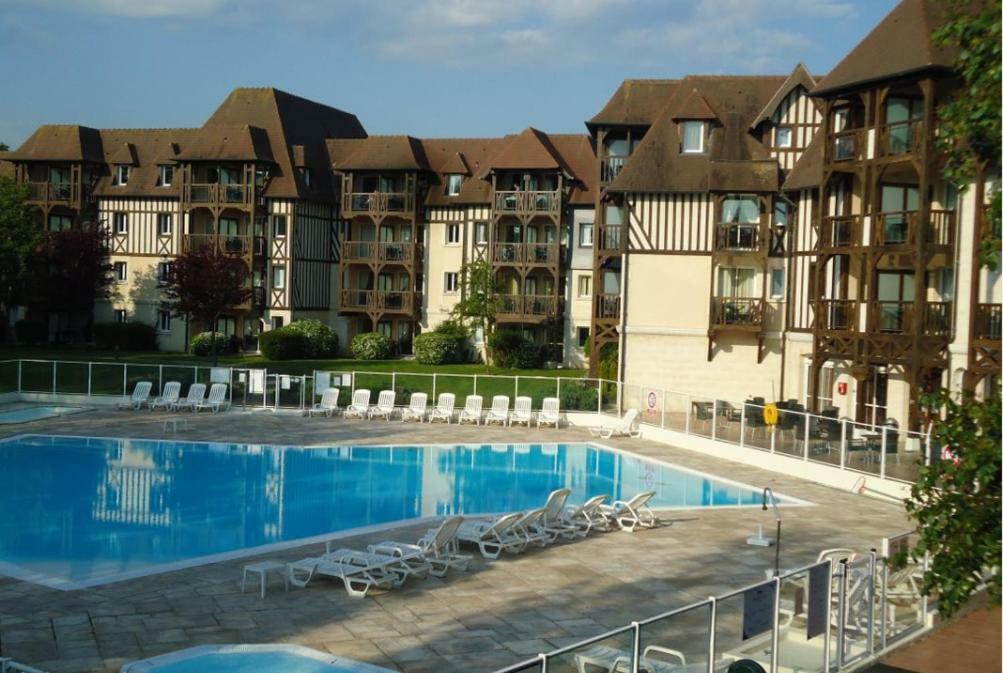Tres Bel Appartement 8 Personnes Wifi Offert Deauville Exterior foto
